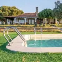 Eco-Lodge en la Reserva Privada Campanarios de Azaba - Proyecto de Conservación, viešbutis mieste Espeja