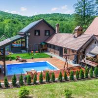 Awesome home in Novo Zvecevo with Sauna, Outdoor swimming pool and Heated swimming pool