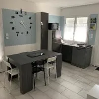 Idéale famille, tout y est !, Hotel in Dompierre-sur-Besbre