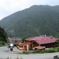Faraksi Bungalow & Otel, ξενοδοχείο στο Uzungol