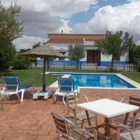 Los mejores hoteles con jacuzzi en la habitación en Castilla La Mancha 6 Casa Rural con jacuzzi y pista de padel - Casa de Pacas