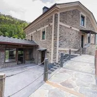 Apartamentos Rurales Casa Llongo, hotel em Coaña