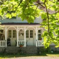 Bo på Bigård Eke Gamla Skola, hotel en Havdhem