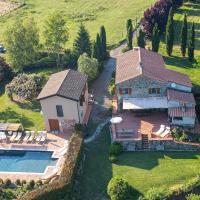 I Ginepri exclusive CountryHouse, 13pax, with pool, hotel a Serricciolo