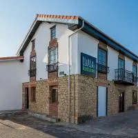 LLULLA.ES โรงแรมในCortiguera