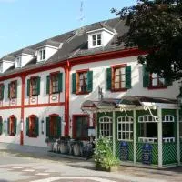 Hotel-Restaurant Fischer: Bad Waltersdorf şehrinde bir otel