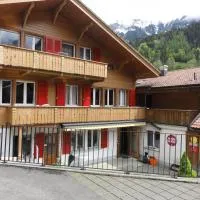 Valley Hostel, hotel v mestu Lauterbrunnen