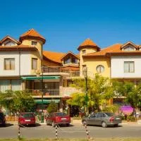 Hotel Queen, hotel u gradu Aydemir