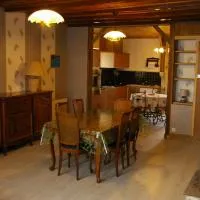 Gite au Chalet, hôtel à Laferté-sur-Aube