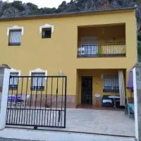 Apartamento El Serrano, hotel en Benaoján