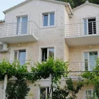 Apartments Kalajžić, Hotel in Pučišća