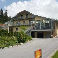 Apartment Bernd - Schöne Ferienwohnung am Rande von Ligist, hotel di Steinberg bei Ligist