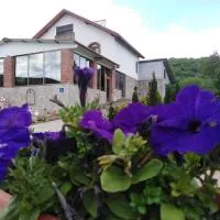 Sermeninski Cardak: Sermenin şehrinde bir otel