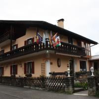 Hotel Garni Otto Huber, хотел в Оберамергау