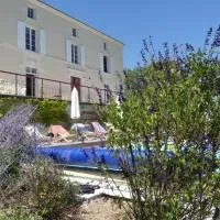 Les Jardins de Xanton, hotel di Xanton-Chassenon