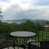 Guesthouse Lamprini, хотел в Неохори