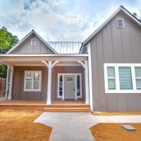 Brand New Remodeled 3BR2BA House Near Downtown