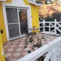 Cabaña Olivia, хотел в Сиера де лос Падрес