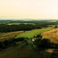 Ałabajka jurta i camping, хотел в Wleń