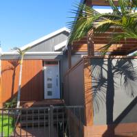 Two Palms, hótel í Gisborne