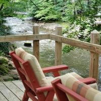 Cozy Creek Cottages, hotel di Maggie Valley
