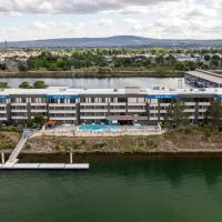 Viesnīca Clover Island Inn pilsētā Kenevika