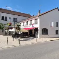 LE CHAPON BRESSAN, hotel sa Branges