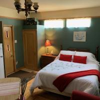 Chez Odette, loft intime, hotel near Roberval Airport - YRJ, Roberval