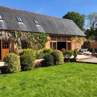 Grade 2 Listed Barn on the edge of Bournemouth and the New Forest, hotel perto de Aeroporto de Bournemouth - BOH, Bournemouth