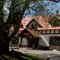 Pod lipami, hotel v destinaci Lwówek Śląski