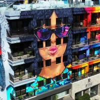 Rise Street Art Hotel – hotel w Larnace