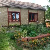 Ruralna kuća za odmor Pozojova hiža - Rural Holiday House, hotel din Lopatinec