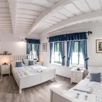 Apartmány Sklepy Mařatice، فندق في أوهيرسك هراديست