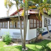 Casa COMPLETA, 2 quartos, Estacionamento GRATUITO, WIFI 300MB, frigobar, microondas, fogão e jardim, hotel v destinaci São João del Rei