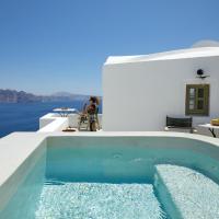 Rhenia's Suites, hotel in Oia Caldera, Oia