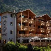 Hôtel Restaurant Le Monêtier, hotel v mestu Le Monêtier-les-Bains