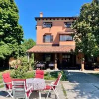 Casa Bea, hotelli kohteessa Casa Rougna