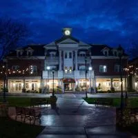 Gateway Hotel, Trademark Collection by Wyndham, hotel u gradu 'Copper Cove Subdivision'