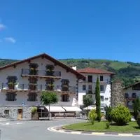 Hostal-Cicloturismo Lopenea – hotel w mieście Leitza