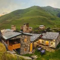 Ushguli 12 CENTURY, hotel en Ushguli