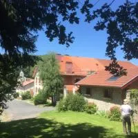 Le Chant des Oiseaux, Hotel in Vauquois