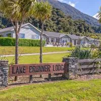 Lake Brunner Eco Lodge, hotel em Moana