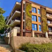 Comfort Luxury Apartments, ξενοδοχείο στη Βράτσα
