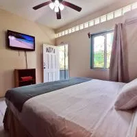 BELIZE TROPICAL DREAM VILLAS、サン・ペドロにあるSan Pedro Airport - SPRの周辺ホテル