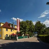 Landgasthof Klausner, hotel v mestu Molln
