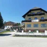 Fanningerwirt Holzer, hotel a Mariapfarr