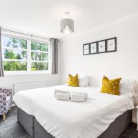 NIKSA Serviced Accommodation - 3 bedroom house, hotel in Welwyn Garden City