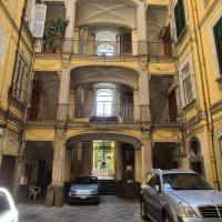 Your Home in Naples, hotell i Orto Botanico i Napoli