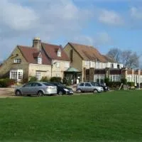 Pike & Eel Hotel and Marina, hotel en Needingworth