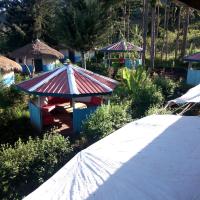 Maverick Camp, Rondavels and Homestay